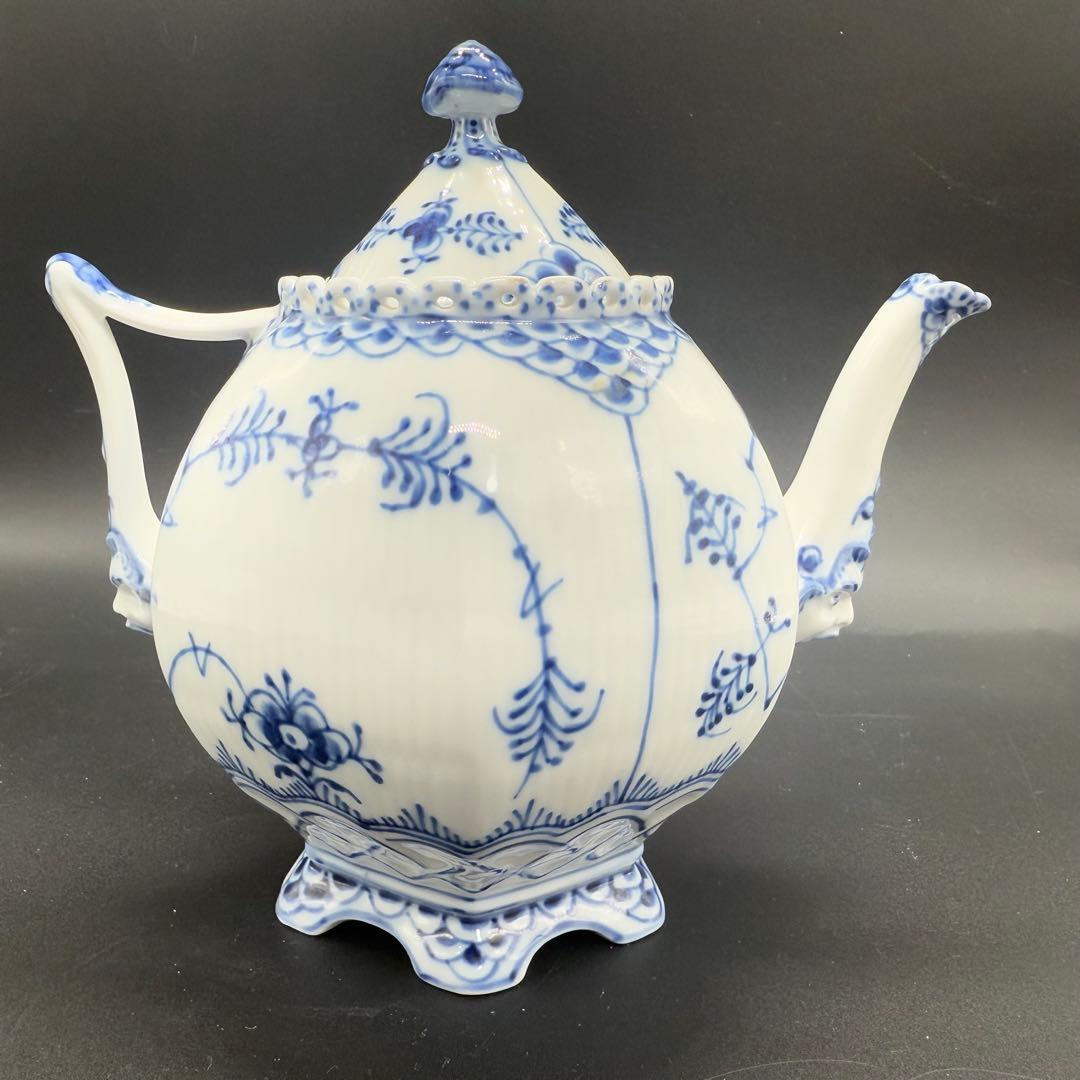 ロイヤルコペンハーゲン ブルーフルーテッド フルレース 顔付 ティーポット