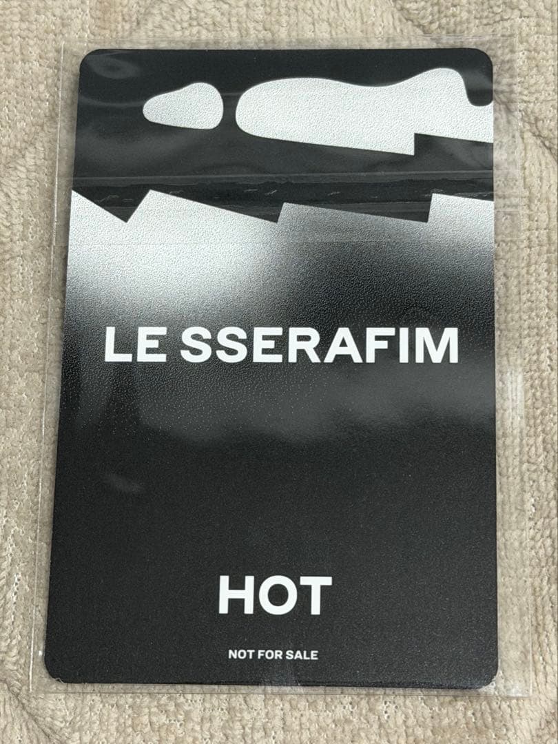 LE SSERAFIM ルセラフィム ウンチェ crazy 直筆サイン - メルカリ