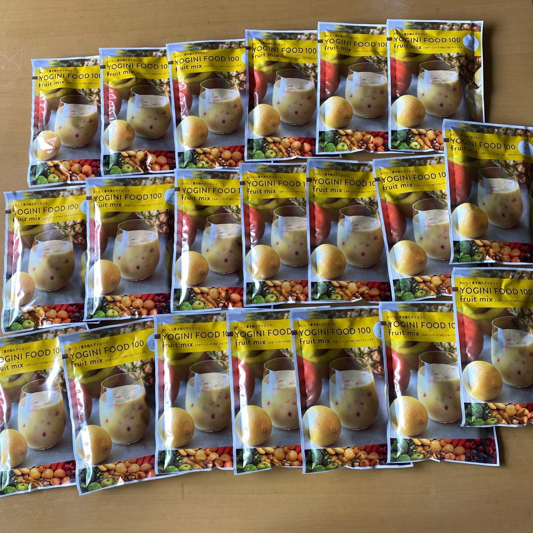 y　YOGINI FOOD 100 ストロベリー フルーツミックス　40袋