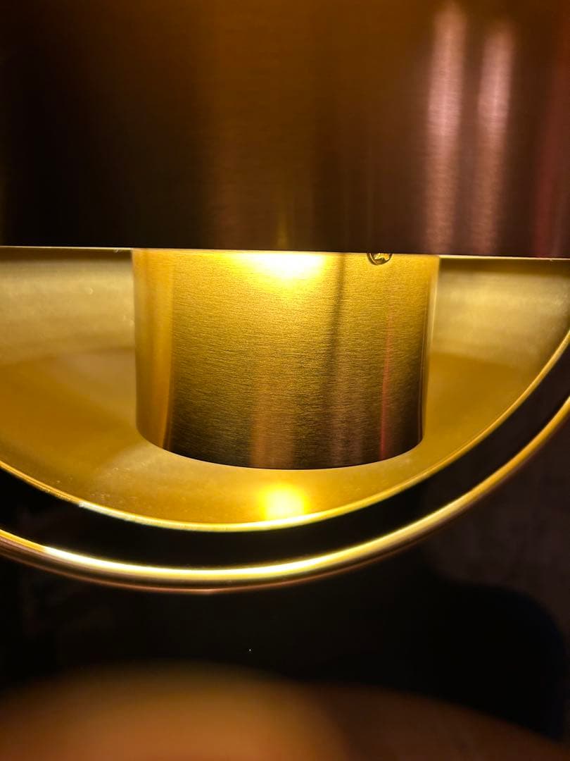 北欧風 回転シェードペンダントライト ユニークデザイン