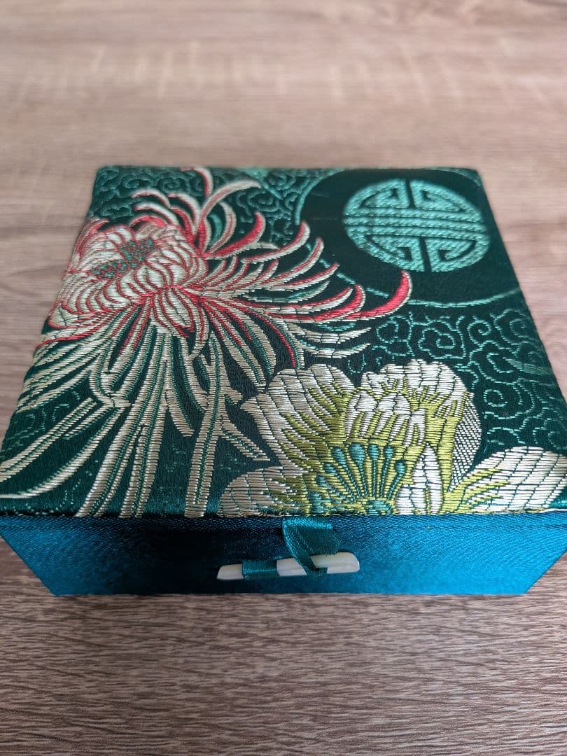 波と魚の彫刻 金メッキ鍔 ケース付き - メルカリ