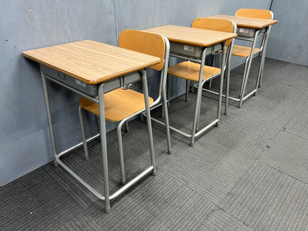 1734◆格安配送地域あり◆チトセ製◆学童机・椅子3組(旧JIS1号)学校学習塾