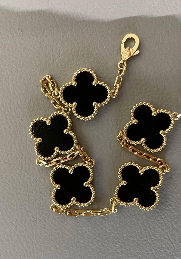 美品ノベルティ　プレスレット　ブラック