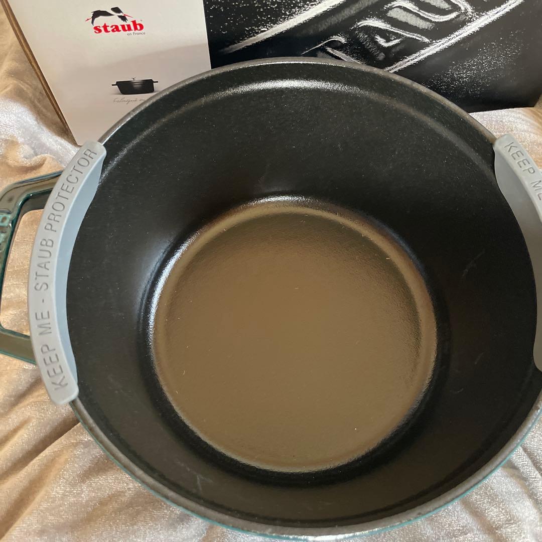 ストウブ ツイスト ココット ラウンド20センチ　ラメール