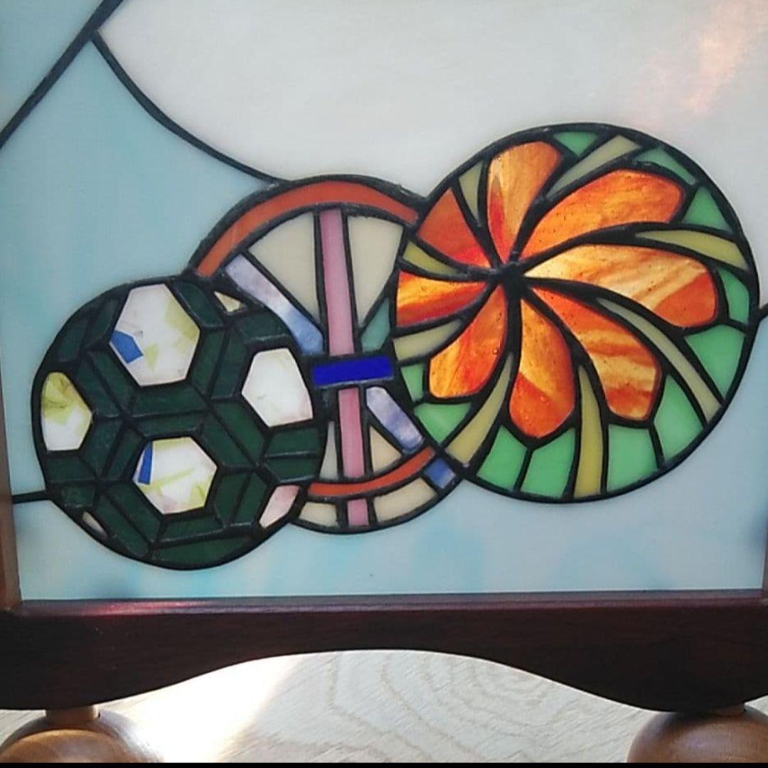 ステンドグラス置物　パネル置物　　手鞠柄:古典柄　額:台座付き