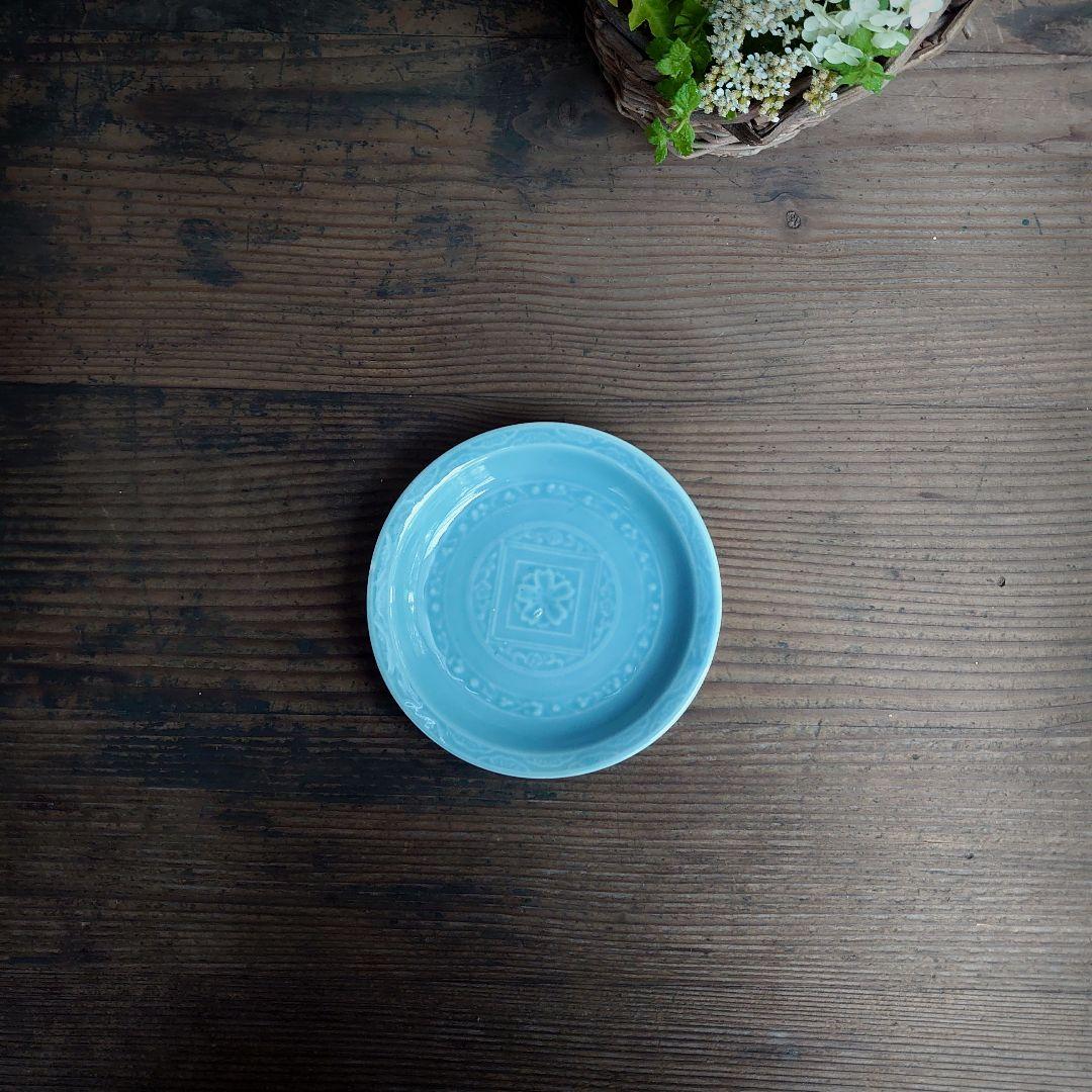 【ご成約】宙吹きガラス クランベリー色の螺旋の氷コップ と骨董の器 おまとめ