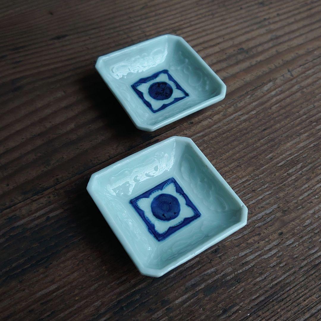 【ご成約】宙吹きガラス クランベリー色の螺旋の氷コップ と骨董の器 おまとめ