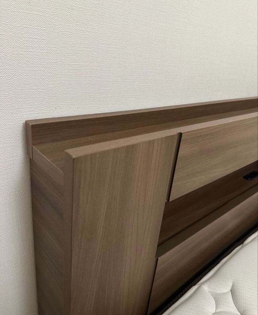 【送料無料】【定価→半額以下】Serta シングルベッドフレーム 引き出し付き