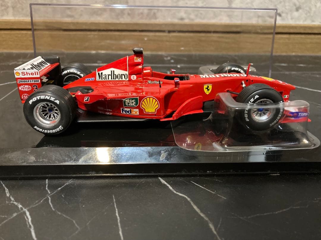 ラス1 フェラーリF1 ビッグスケールコレクション F1-2000 マルボロ