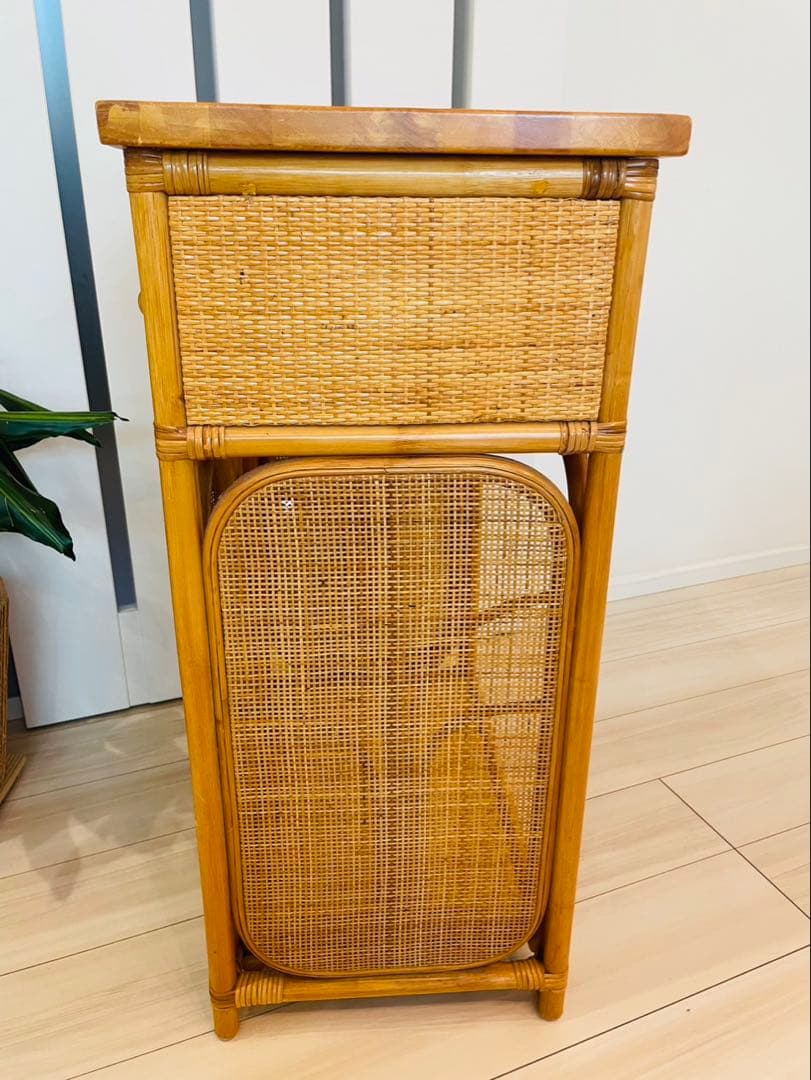 【希少】藤 ラタン わら編み 扉収納 引き出し付き チェスト 棚 ゴミ箱収納