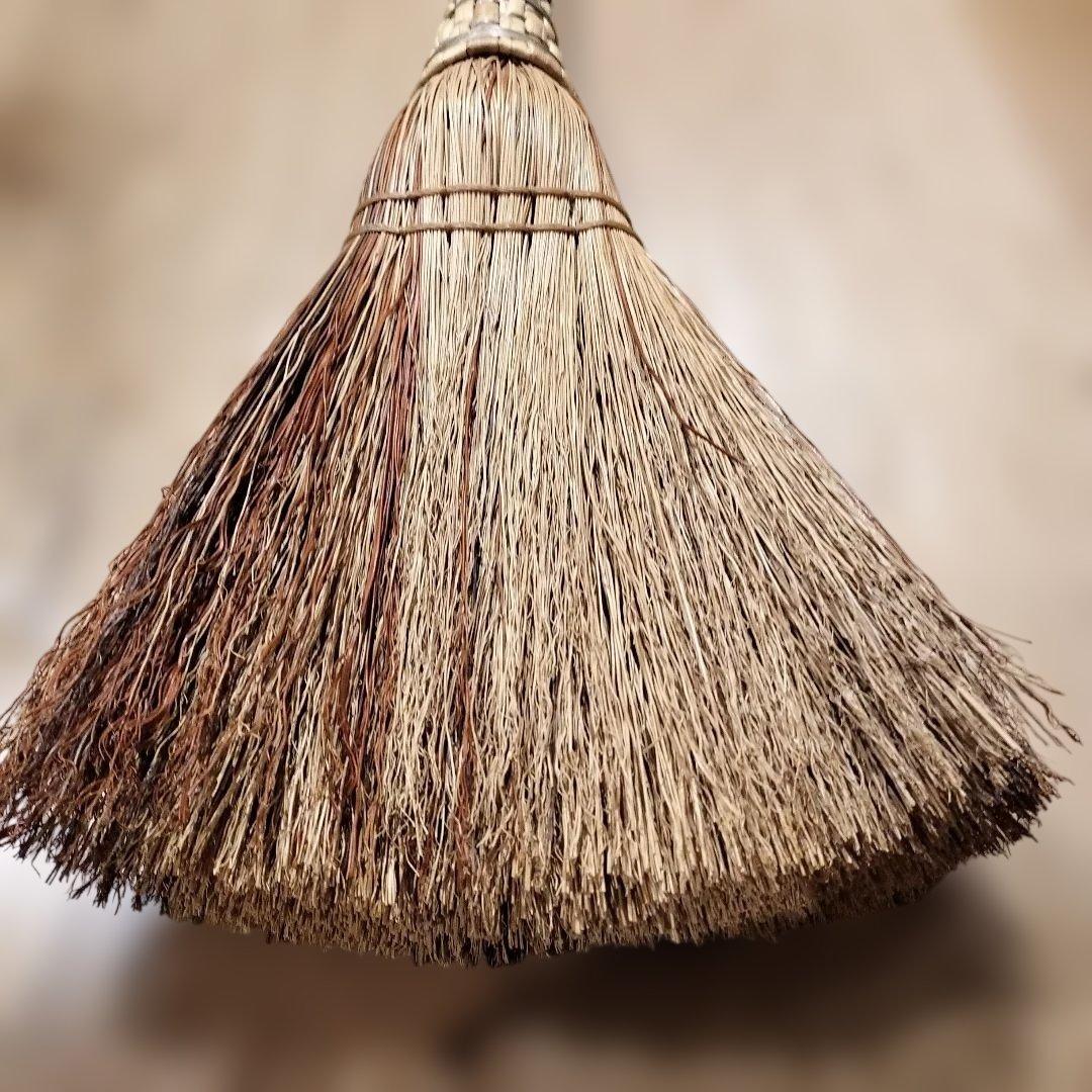 アメリカ製 木彫り天然素材のほうきとちりとりセット