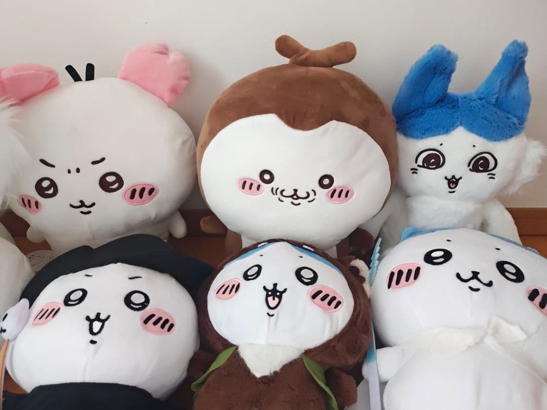 ちいかわ♥モモンガ♥ハチワレ シーサー カブトムシ♥BIGぬいぐるみ