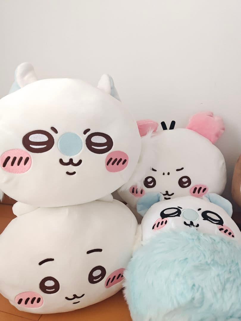 ちいかわ♥モモンガ♥ハチワレ シーサー カブトムシ♥BIGぬいぐるみ