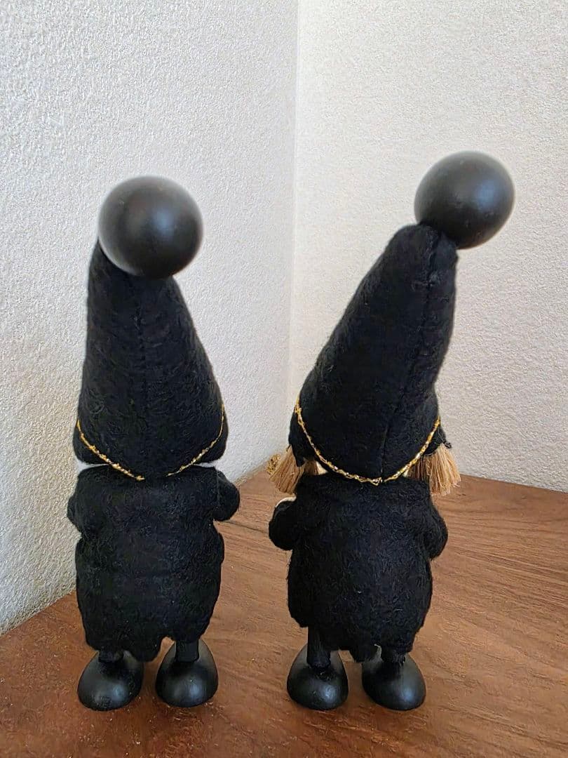 ノルディカニッセ　Happy celebrate　マジックをするニッセ