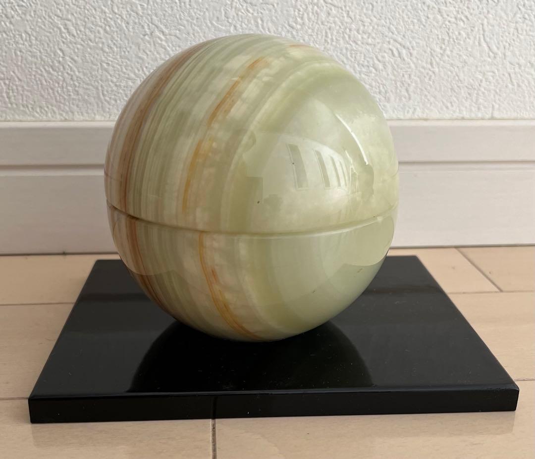 灰皿　置物　オブジェ　天然石？　 水晶？　翡翠ボール？