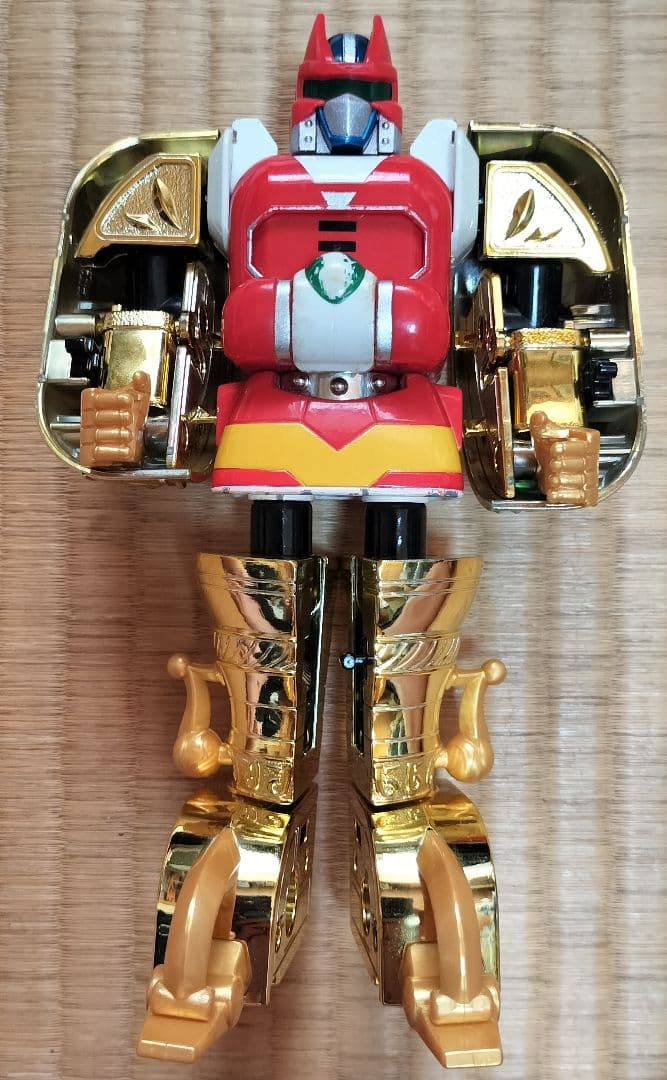 テツワン探偵ロボタック 当選品 金のランドツール+おまけ - メルカリ