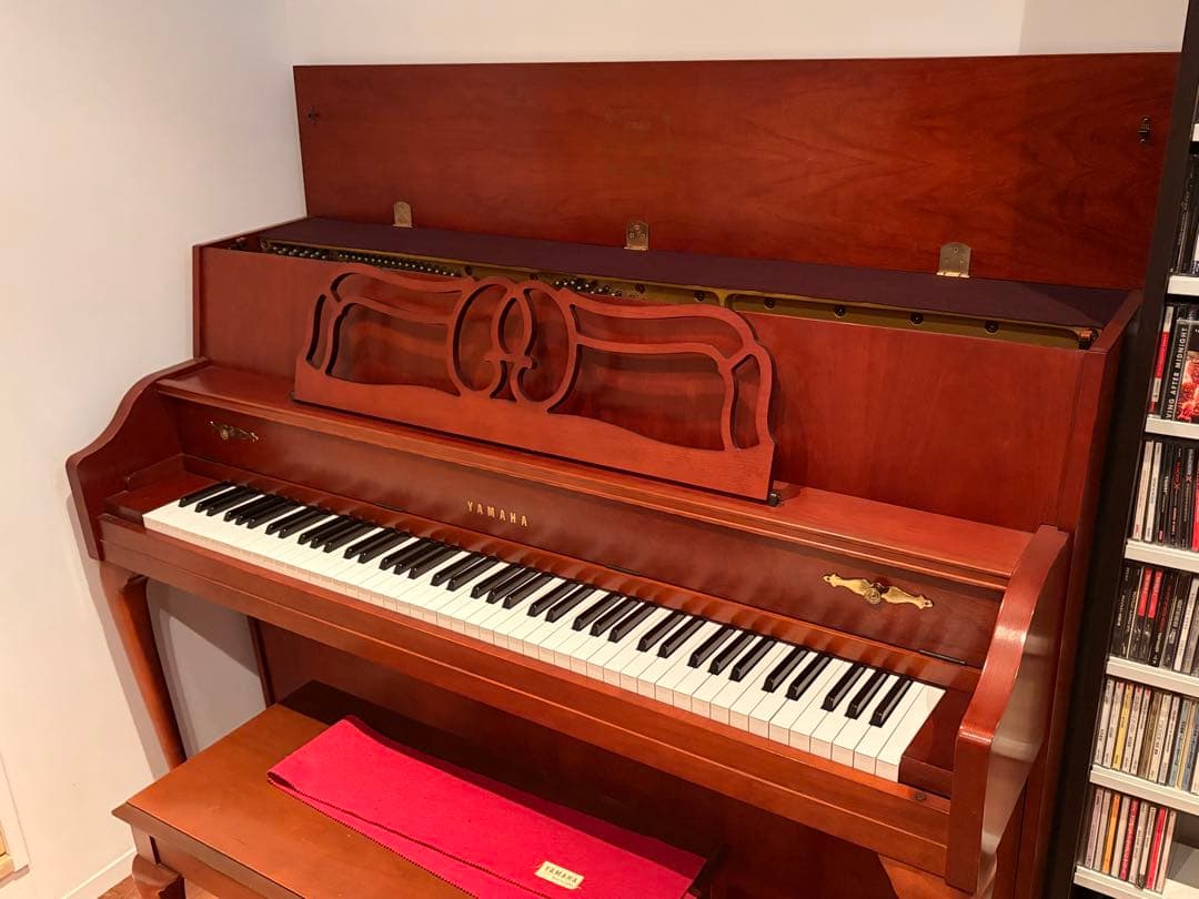 ☆美品綺麗☆USA YAMAHA ヤマハ アップライトピアノ 猫足☆調律回数