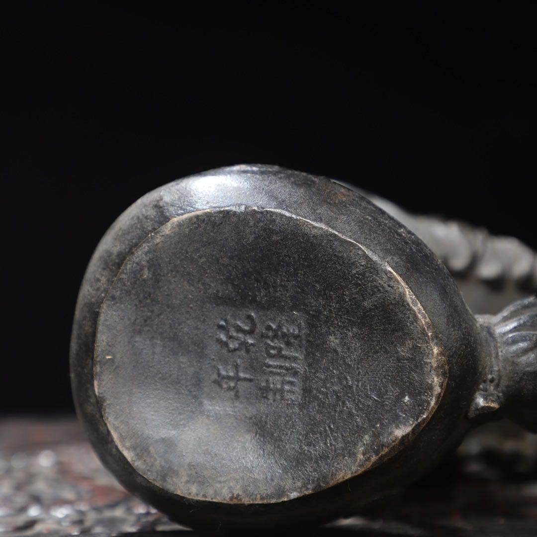 旧蔵　銅製 鶏モチーフ文鎮　置物