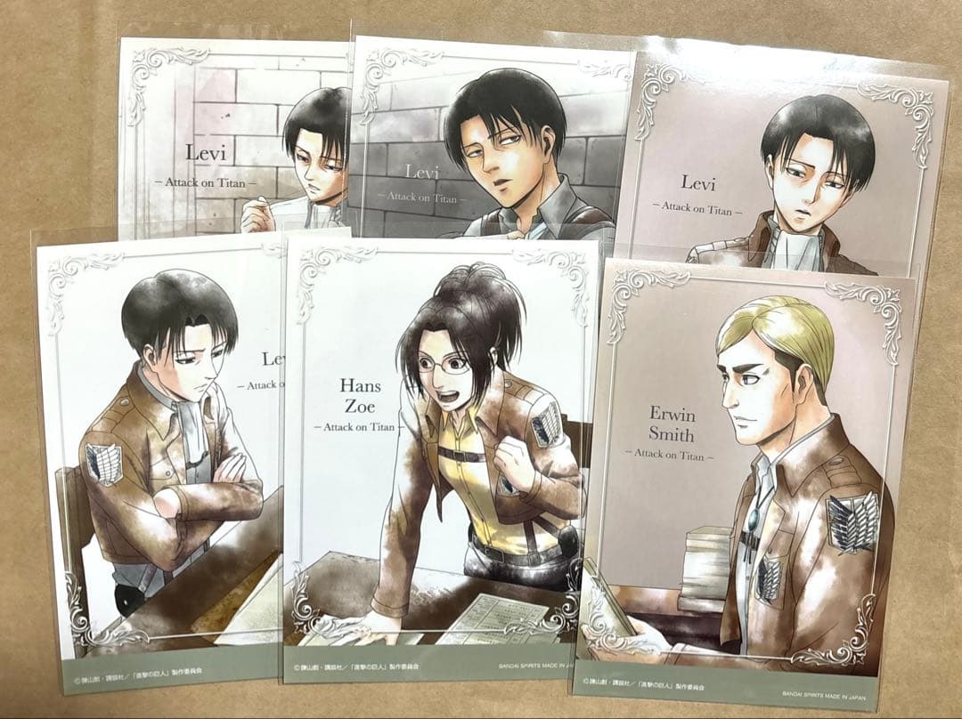 進撃の巨人 ブロマイド リヴァイ ハンジ エルヴィン - メルカリ