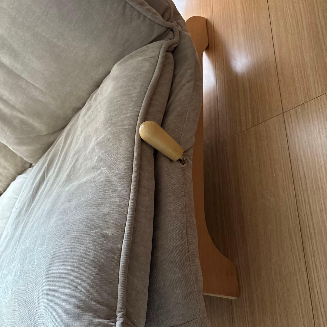 ベージュモダンソファ2人掛け 左右共180℃リクライニング可能　嬉しいハイバック