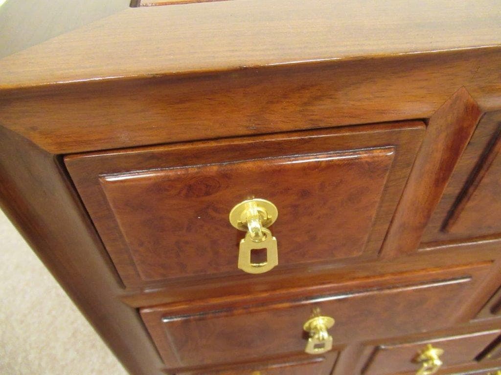 木製キャビネット 幅約42cm x 奥行約53cm x 高約52cm