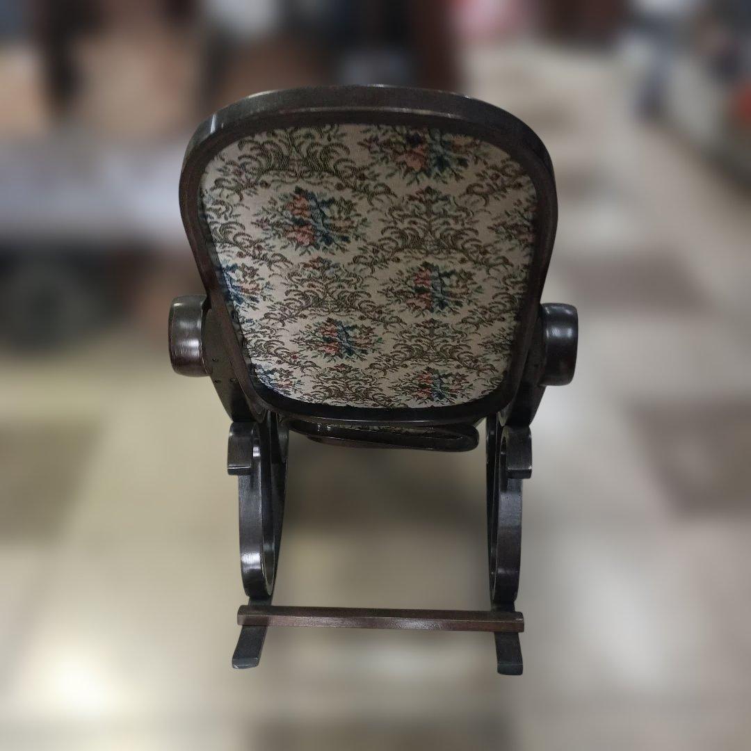 ４９５８）ゴブラン織り木製フレームのロッキングチェア