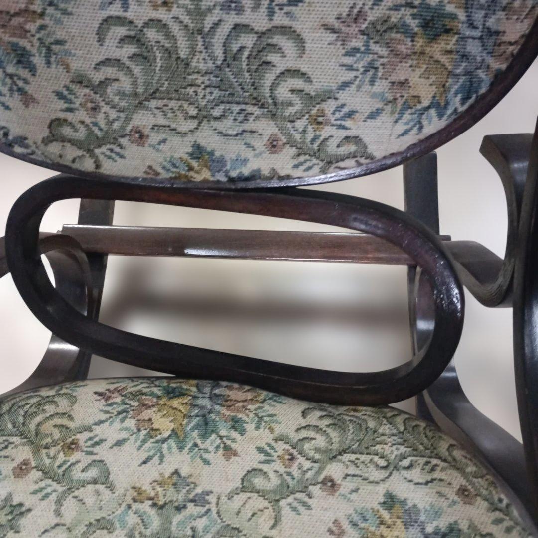 ４９５８）ゴブラン織り木製フレームのロッキングチェア