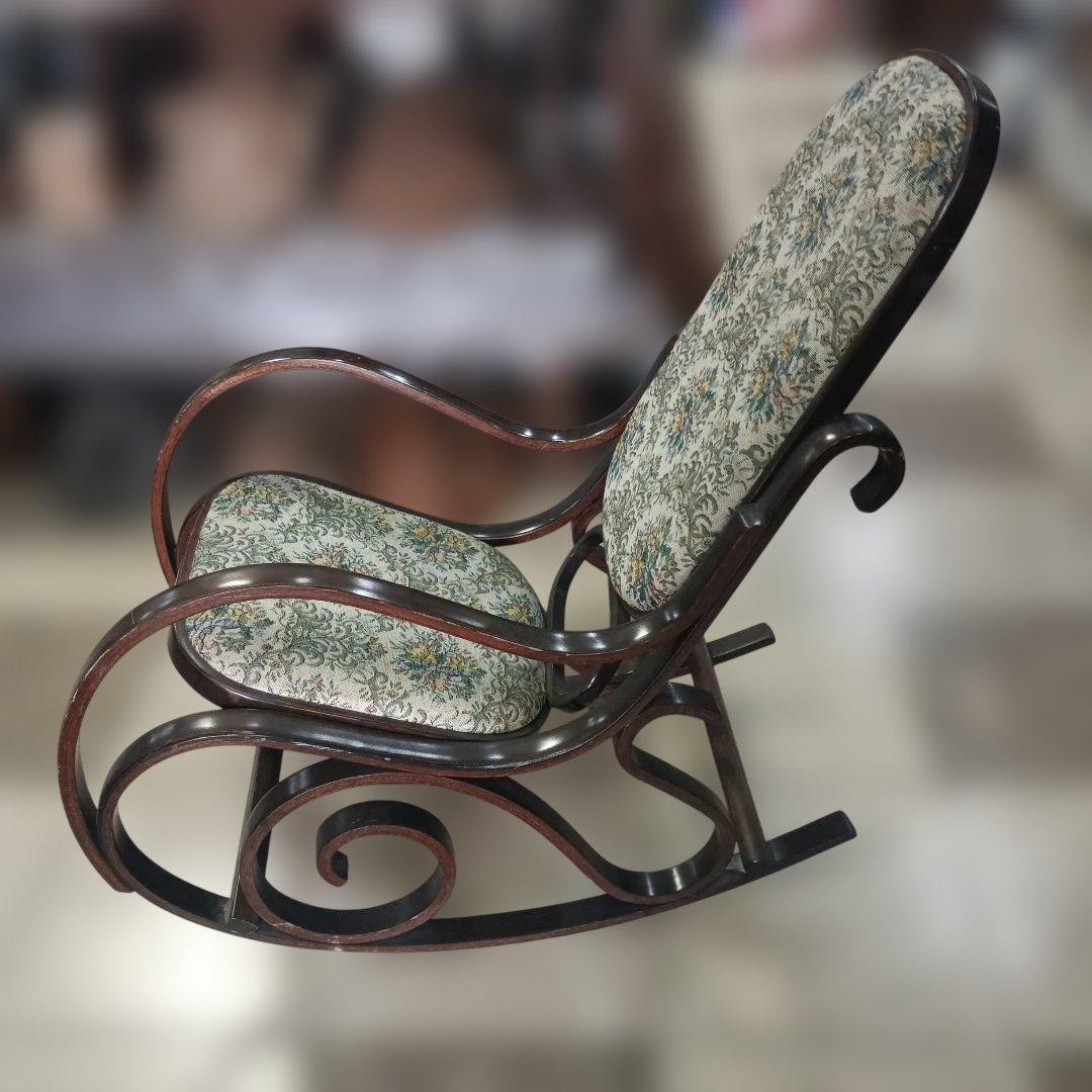 ４９５８）ゴブラン織り木製フレームのロッキングチェア