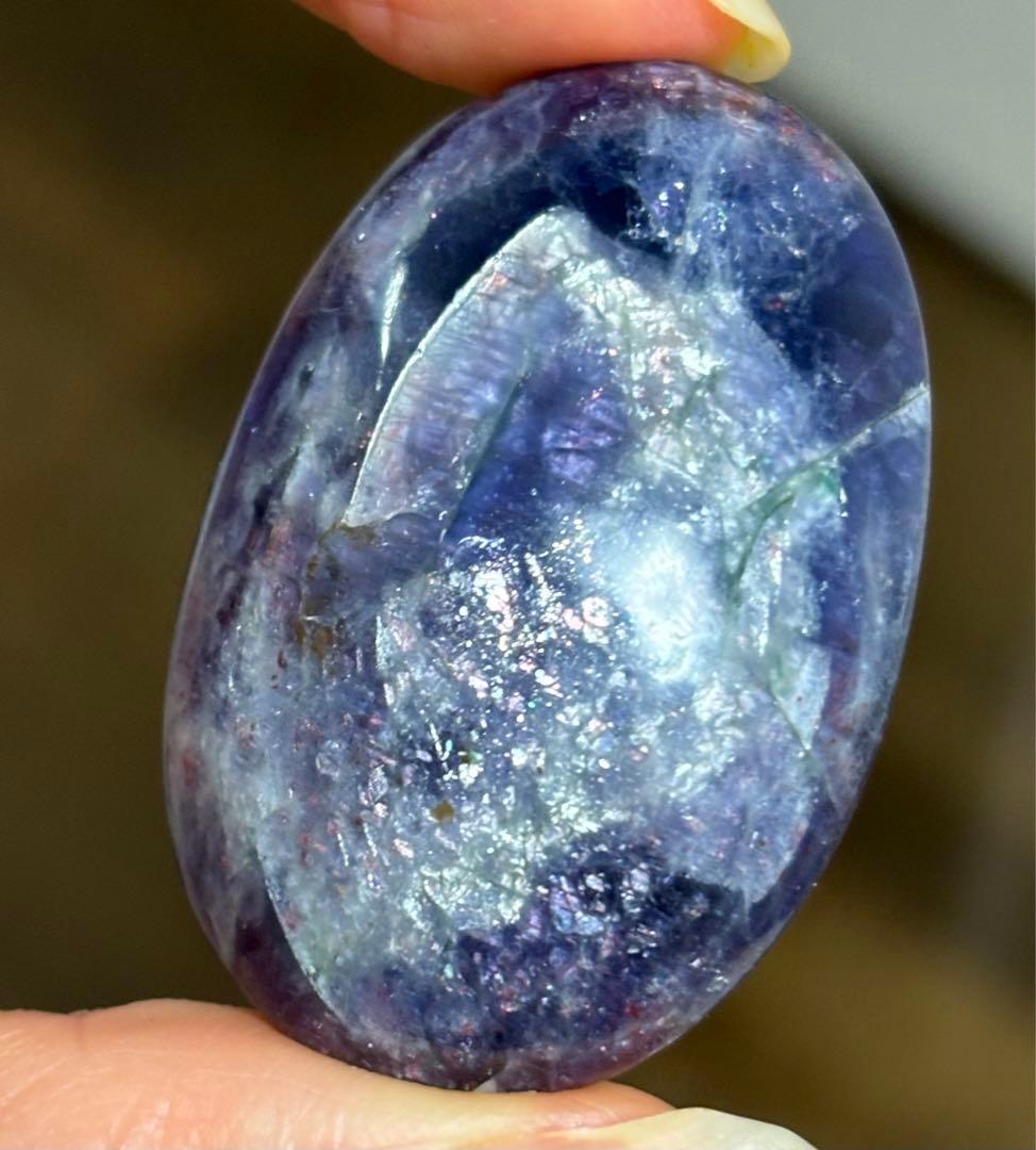 希少　高品質　ブラッドショットアイオライトサンストーン　パーム　握り石　キラキラ