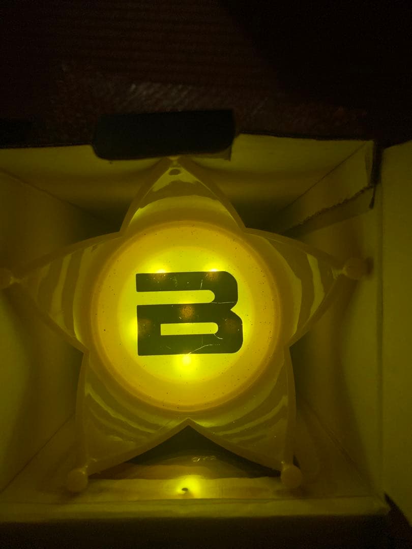 BIGBANG 王冠ペンライト