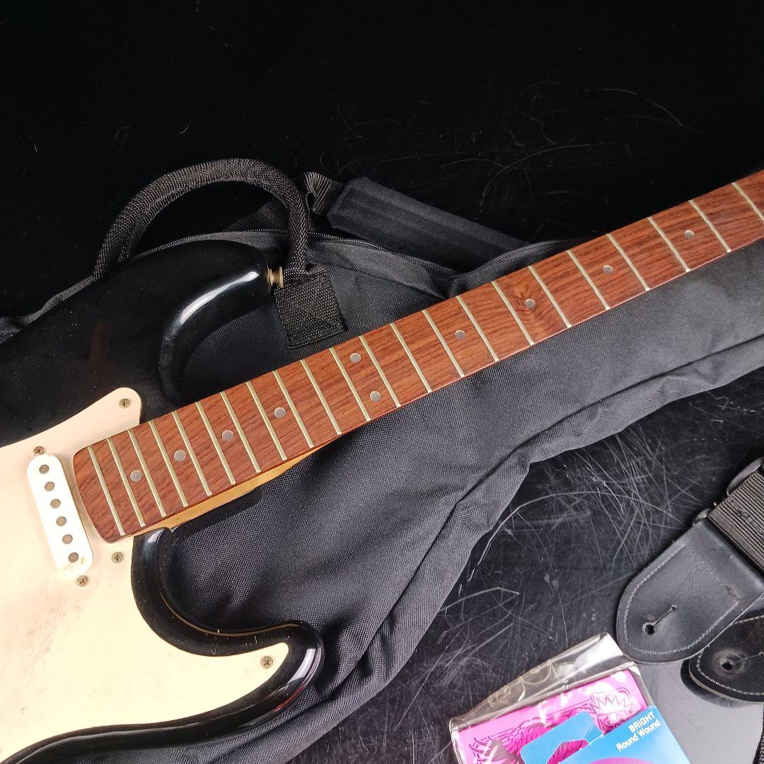 Y2981-17 FERNANDES フェルナンデス エレキギター