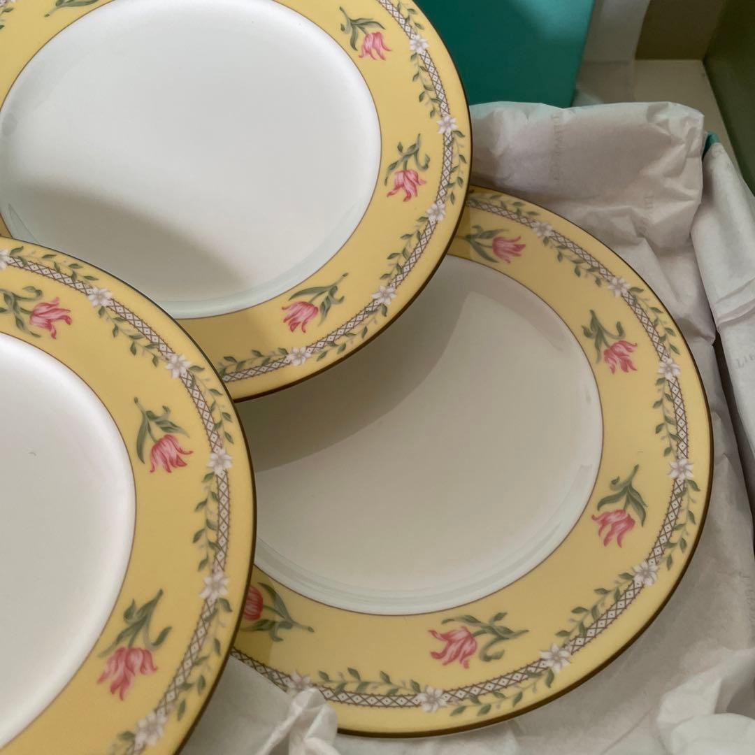 【未使用】ティファニー　チューリップ　ケーキ皿　サラダ　デザート皿