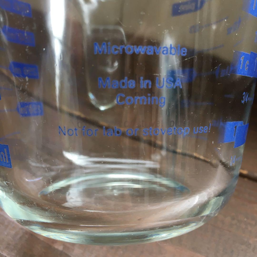 PYREX 計量カップ 1/2リットル パイレックス 青文字 旧ロゴ 500ml