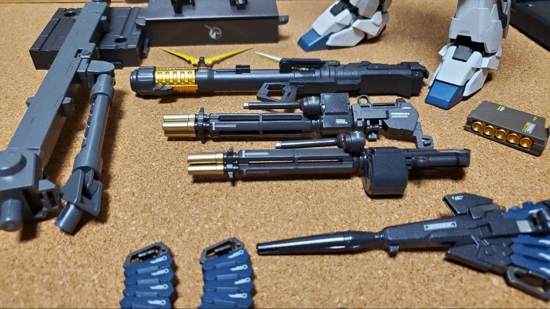 MG ユニコーンガンダム HD COLOR+MS CAGE 塗装済み完成品