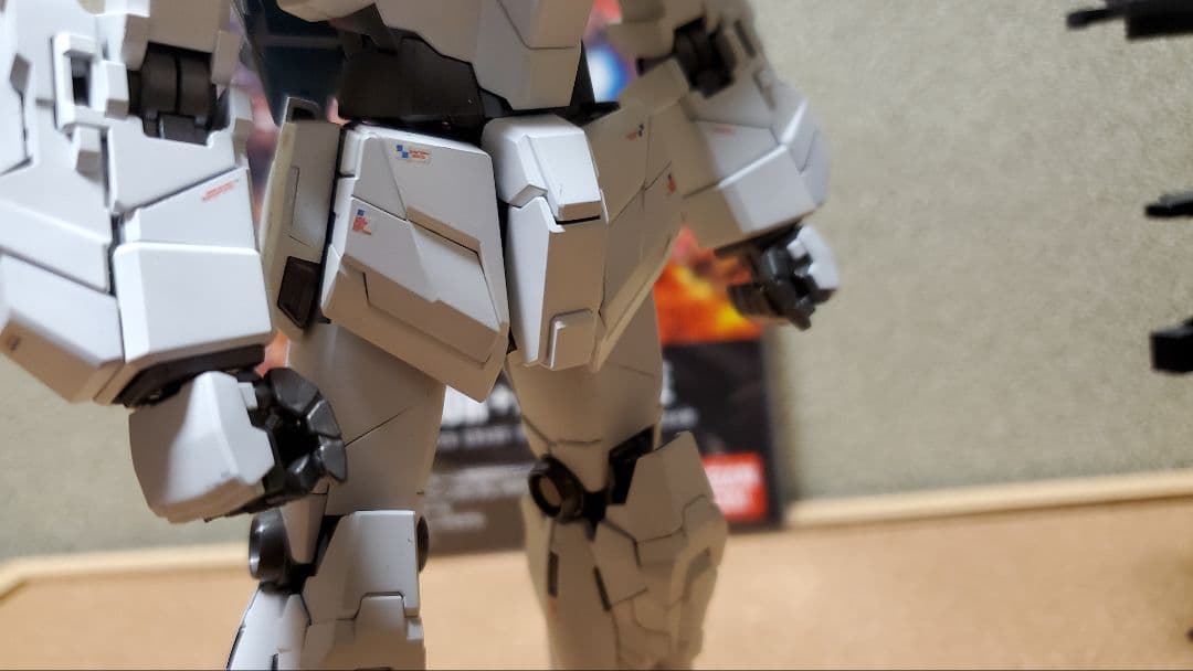 MG ユニコーンガンダム HD COLOR+MS CAGE 塗装済み完成品