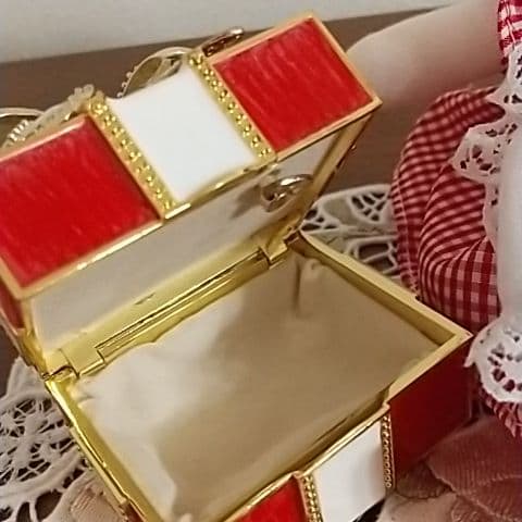 マドレーヌ様購入済 オルゴール2個 オルゴール堂 オルゴール館  人形&小物入れ