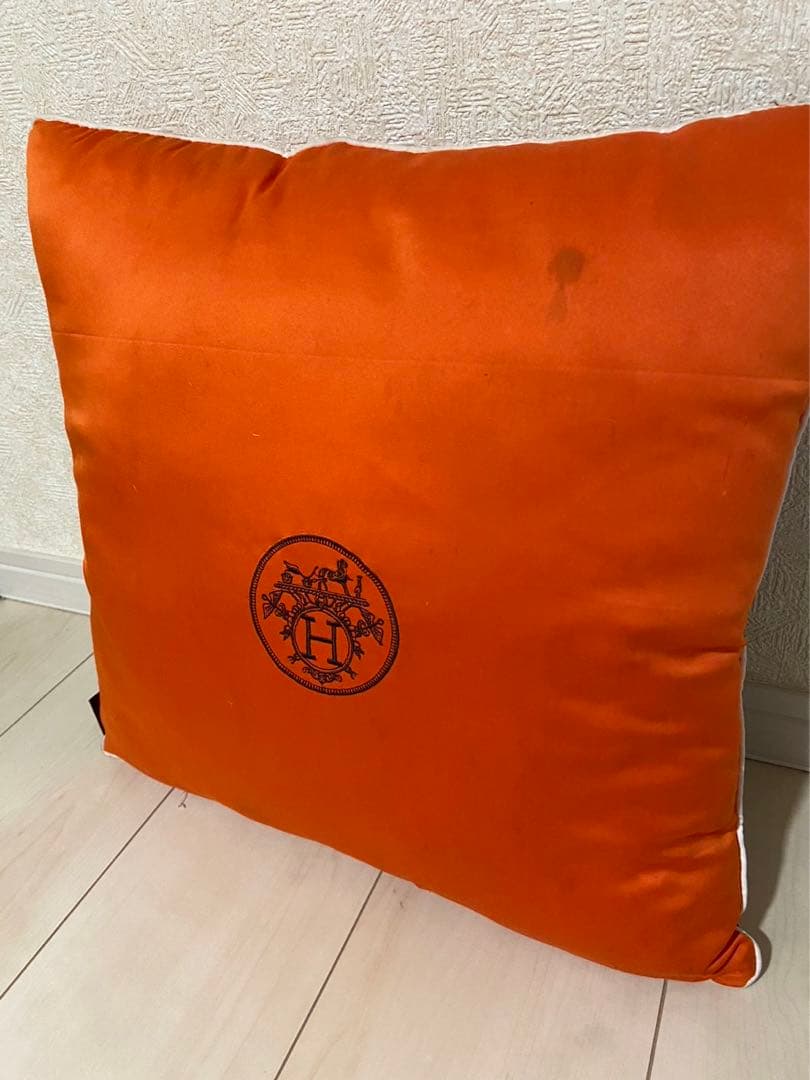 エルメス クッション
