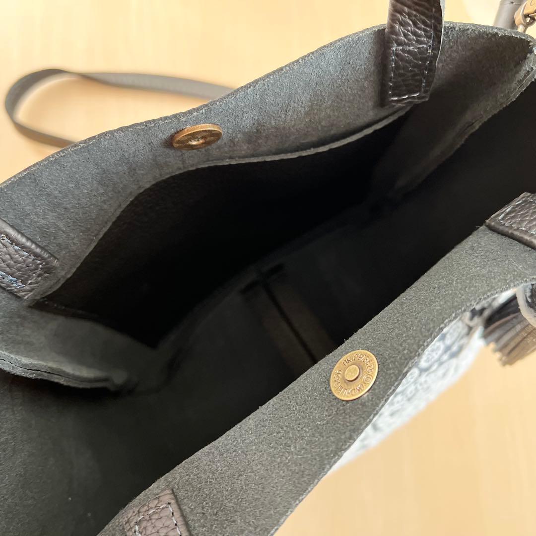 トート型本革ショルダーバッグ forest tile RB601-271 - メルカリ