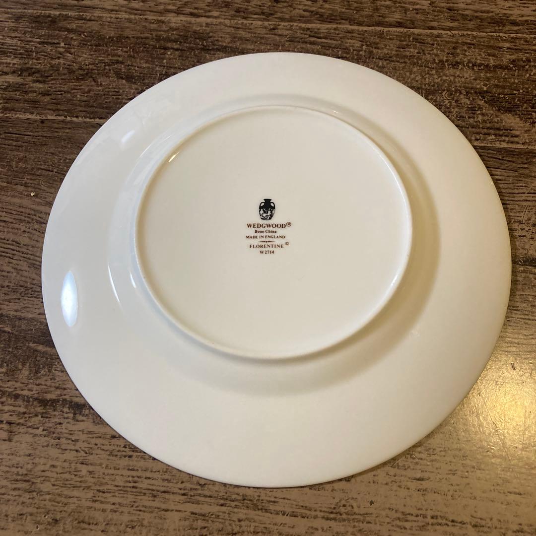 WEDGWOODフロレンティーンプレート20.5cm 2枚☆未使用自宅保管 - メルカリ