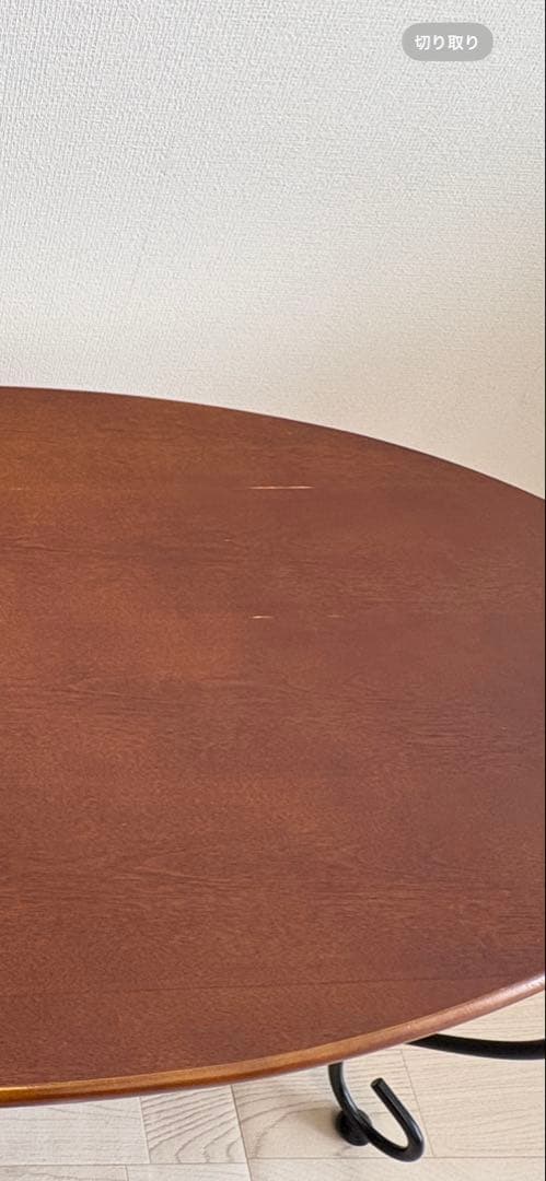 アンティーク調　楕円形のローテーブル