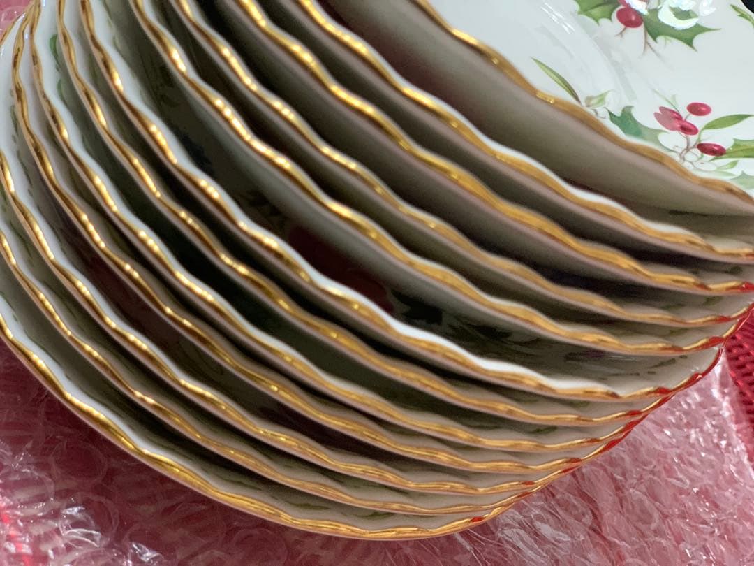   12個のティーカップとソーサーセット