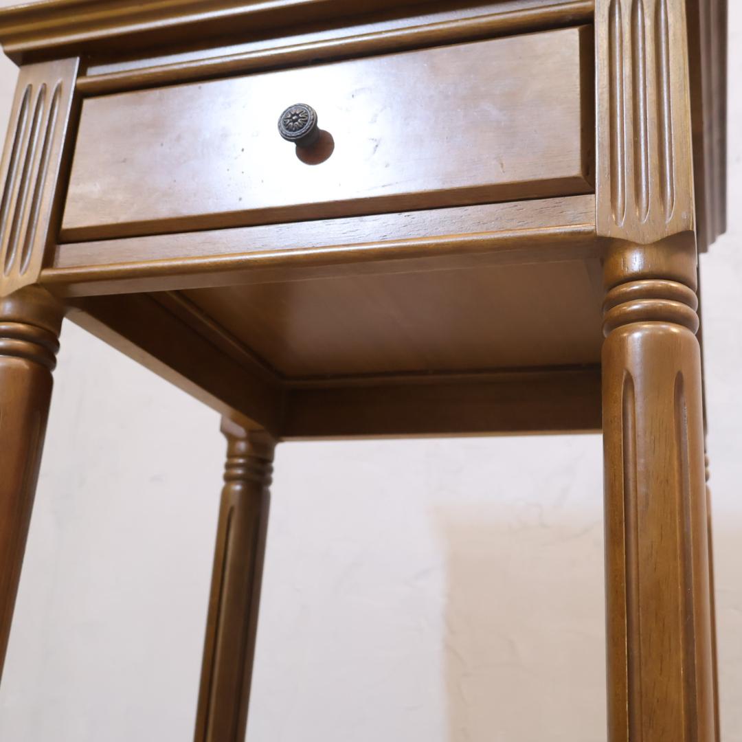 ウィン アンティーク調 コンソールテーブル ヨーロピアン　サイドテーブル