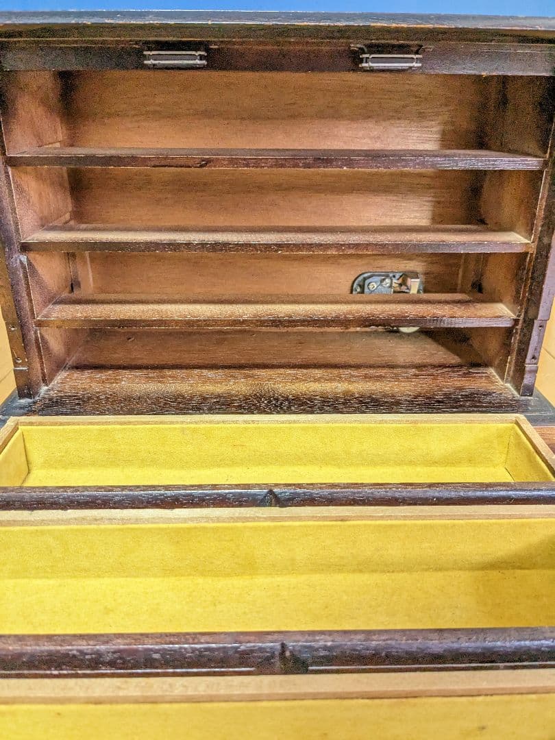 昭和レトロなジュエリーボックス