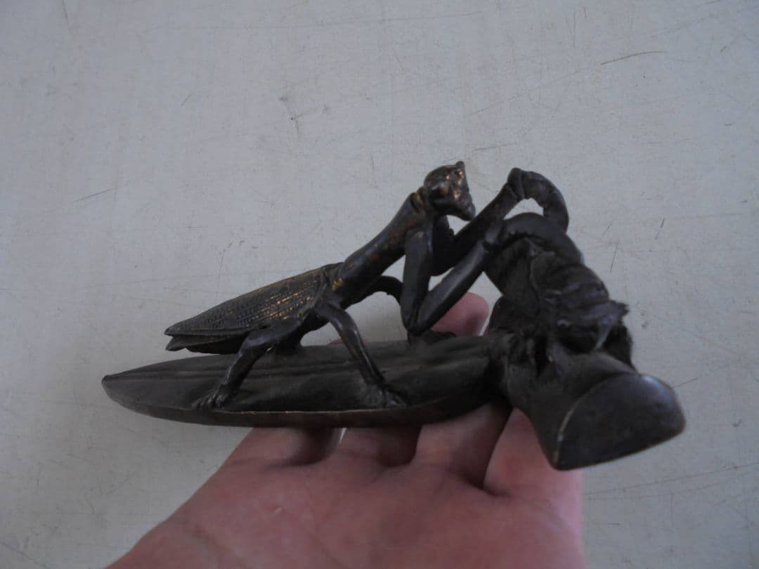 AKa6703　古銅　カマキリ　蟷螂　セミ　蝉　置物