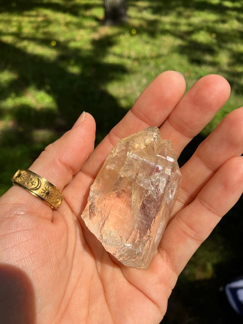 虹たっぷり！　パキスタン産　水晶　スカルドゥ　ハシュピ　ヒマラヤ水晶　原石