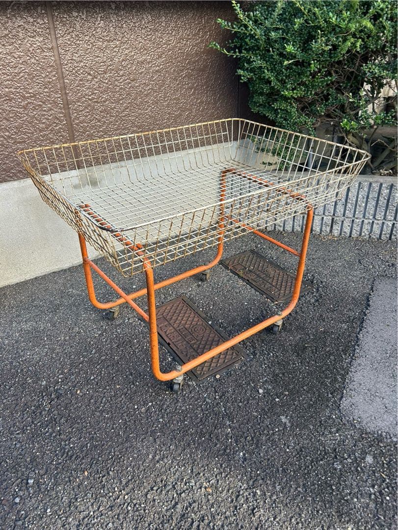 昭和レトロ　ワイヤーラック　キャスター付　ガーデニング　シャビーラック