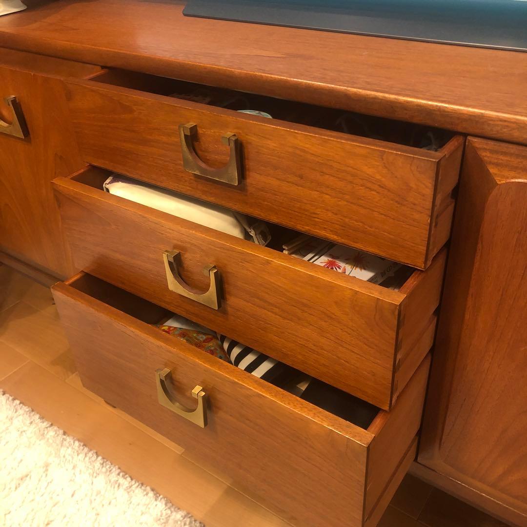 アンティークサイドボード