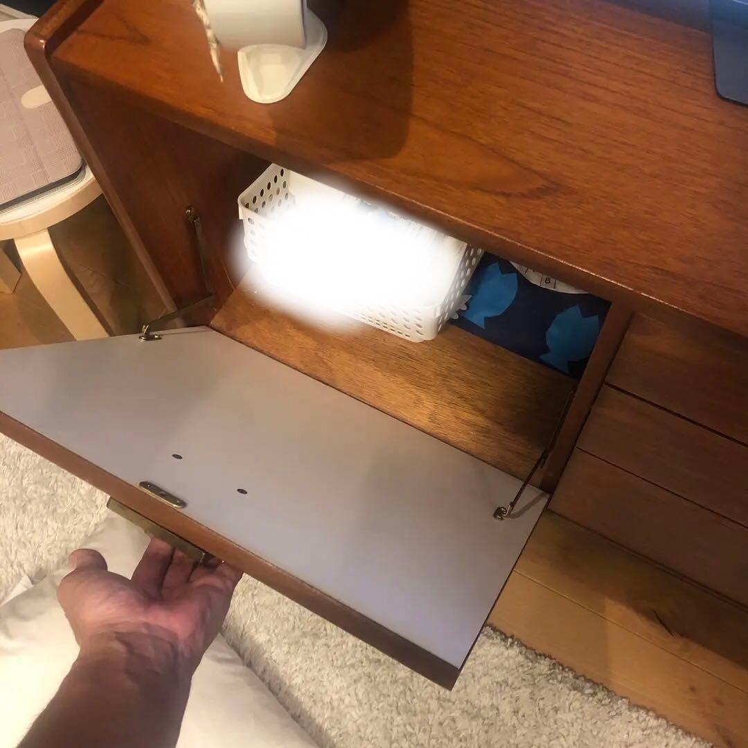 アンティークサイドボード