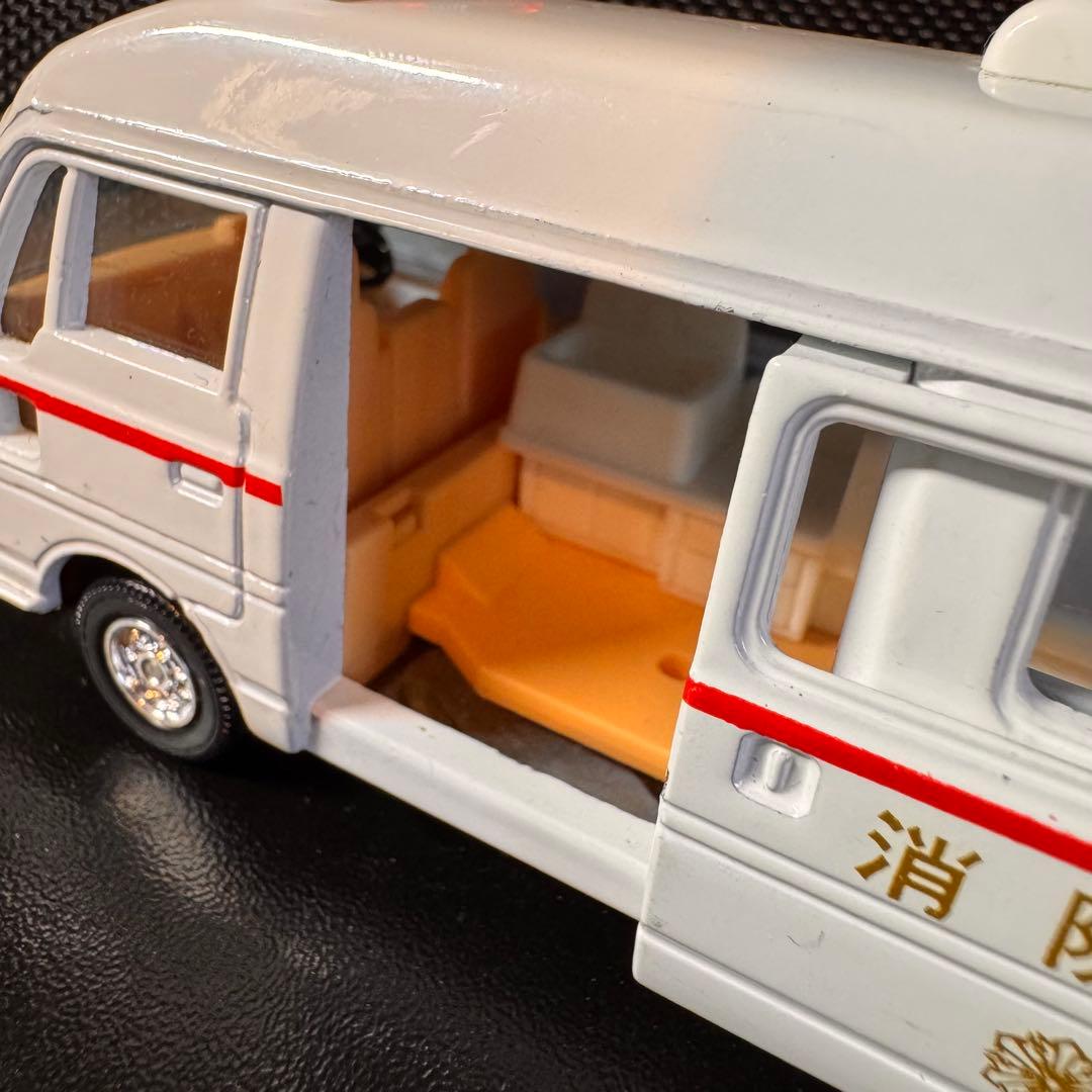 トミカ ダンディ DANDY 日産 キャラバン 消防車 ミニカー 1/43 - メルカリ