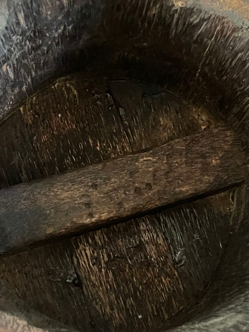 海外民芸？木製　スツール　丸イス2脚